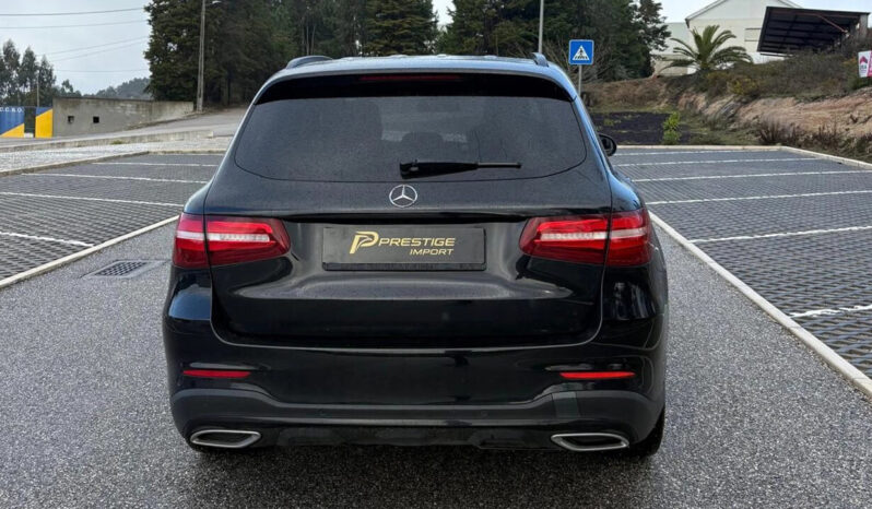 
								Mercedes-Benz GLC 250 d 4Matic 9G-TRONIC AMG Line full									