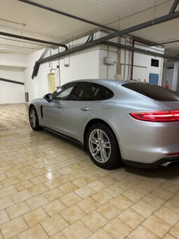 
										Porsche Panamera 4 E Hybrid full									