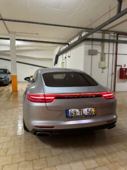 
										Porsche Panamera 4 E Hybrid full									