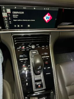 
										Porsche Panamera 4 E Hybrid full									