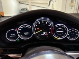 
										Porsche Panamera 4 E Hybrid full									